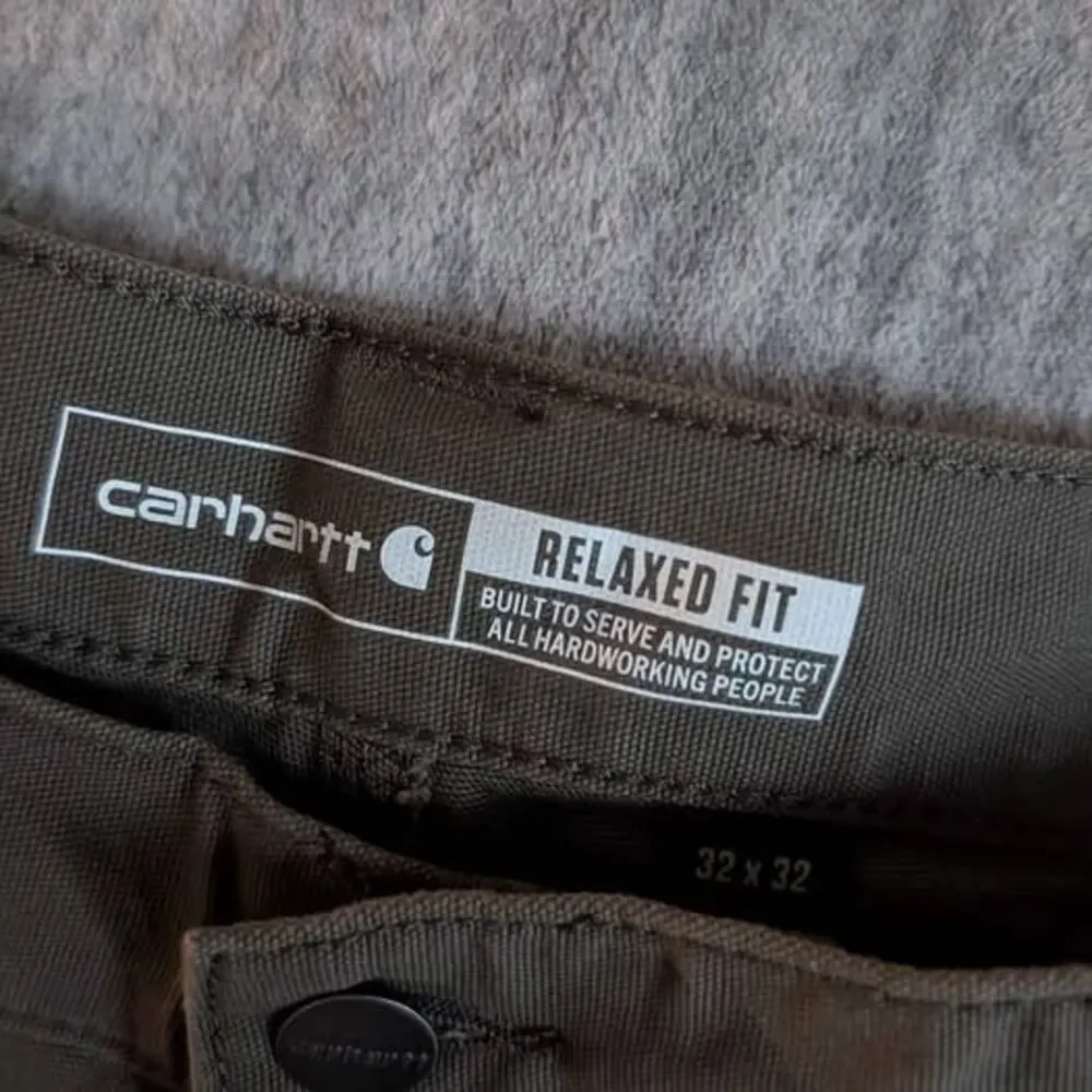 Carharrt men pants nwt 32x32